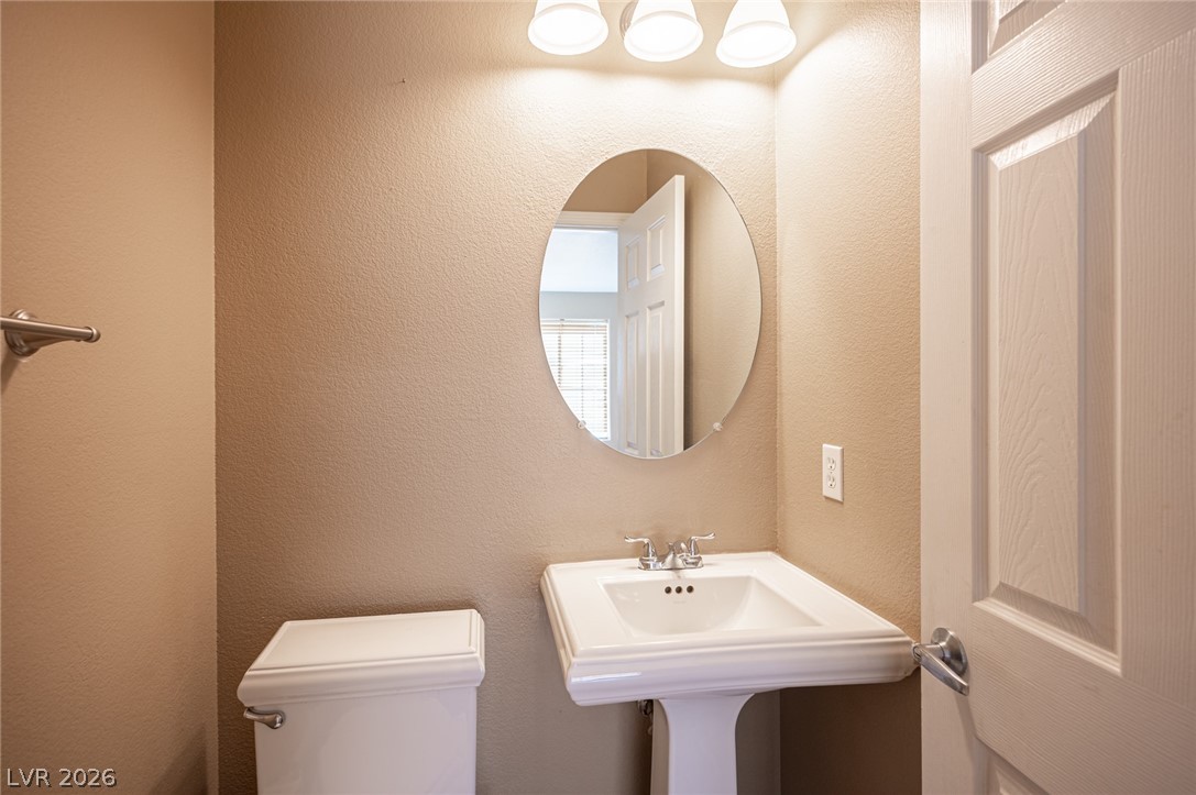 8940 Jennifer Anne Avenue