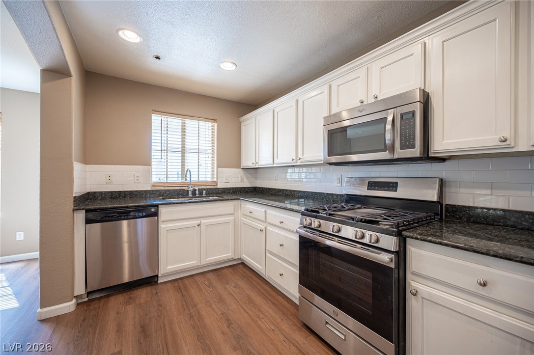 8940 Jennifer Anne Avenue