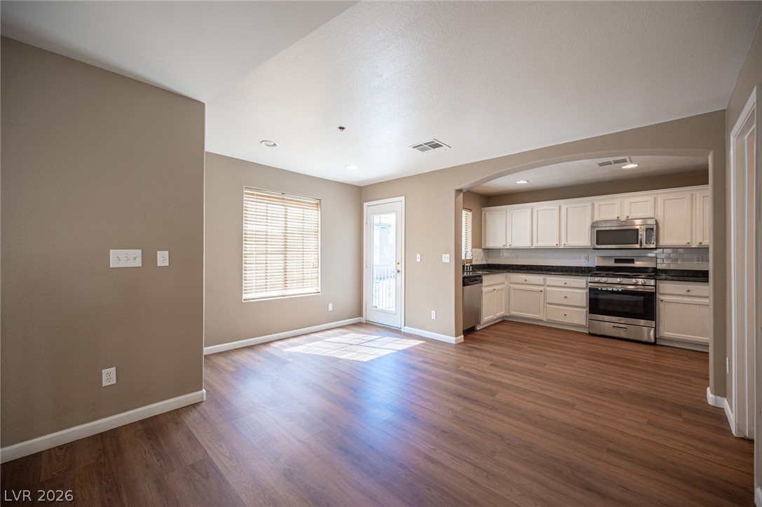 8940 Jennifer Anne Avenue