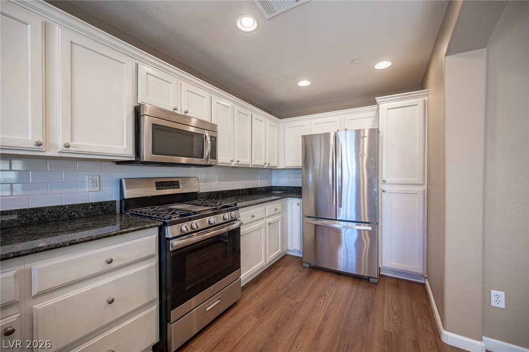 8940 Jennifer Anne Avenue