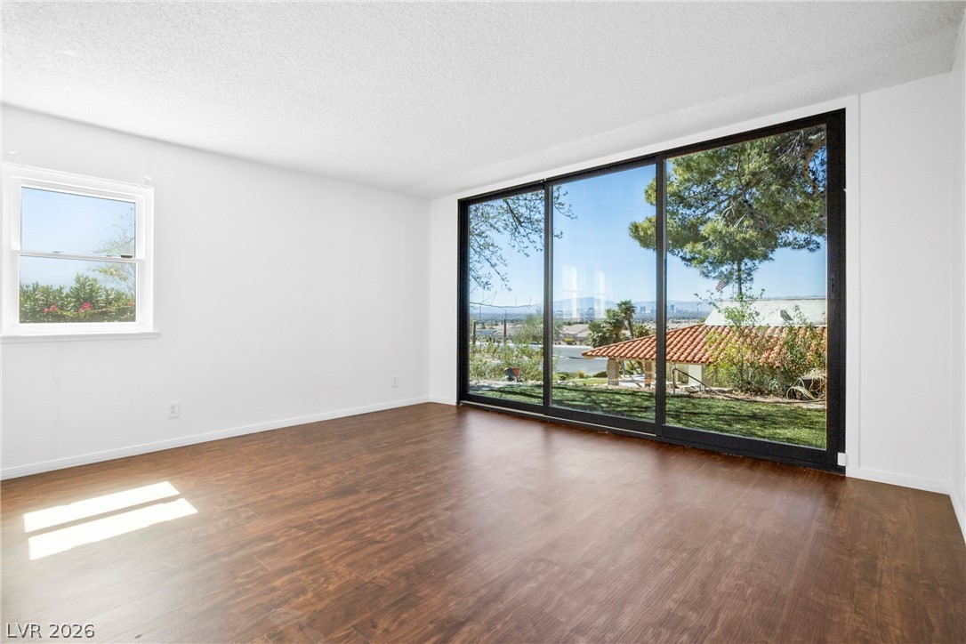 6744 Mountridge Drive