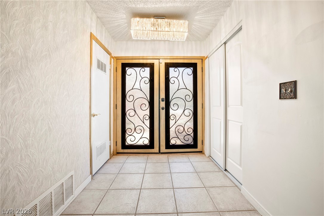 6744 Mountridge Drive