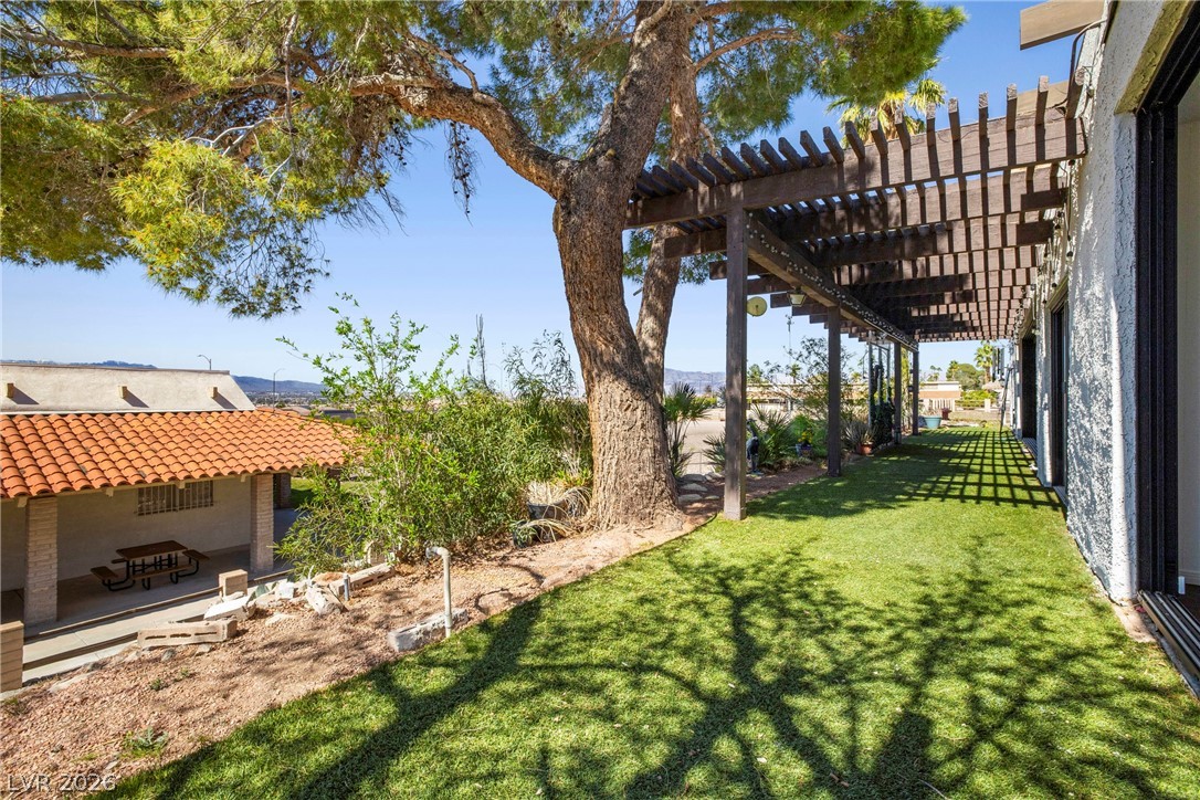 6744 Mountridge Drive