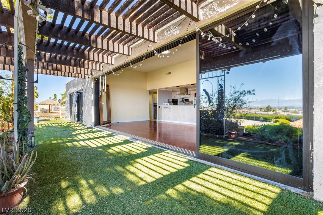 6744 Mountridge Drive