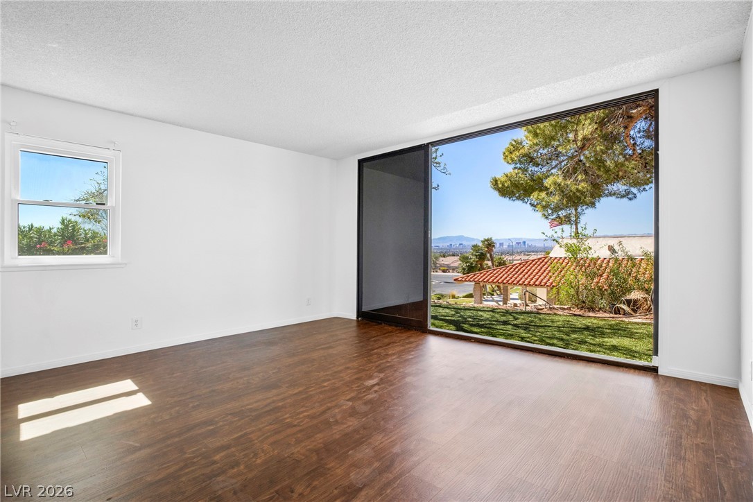 6744 Mountridge Drive