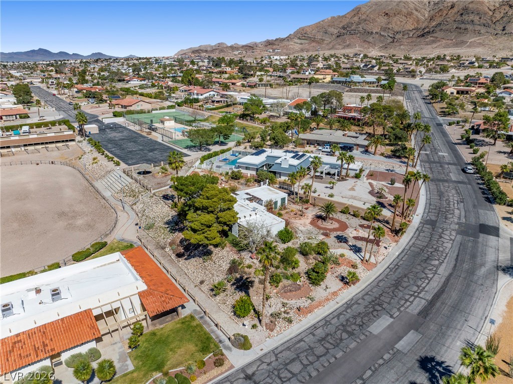 6744 Mountridge Drive