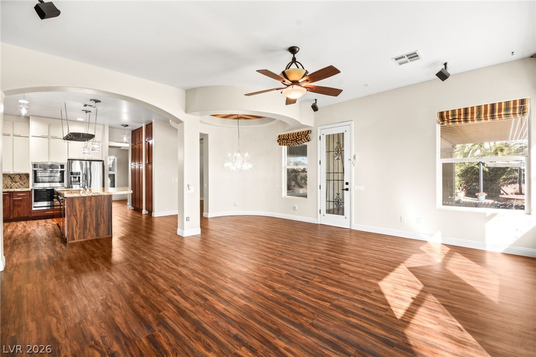 6907 May Basket Avenue