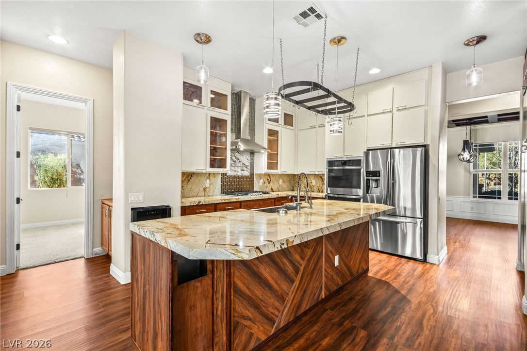 6907 May Basket Avenue