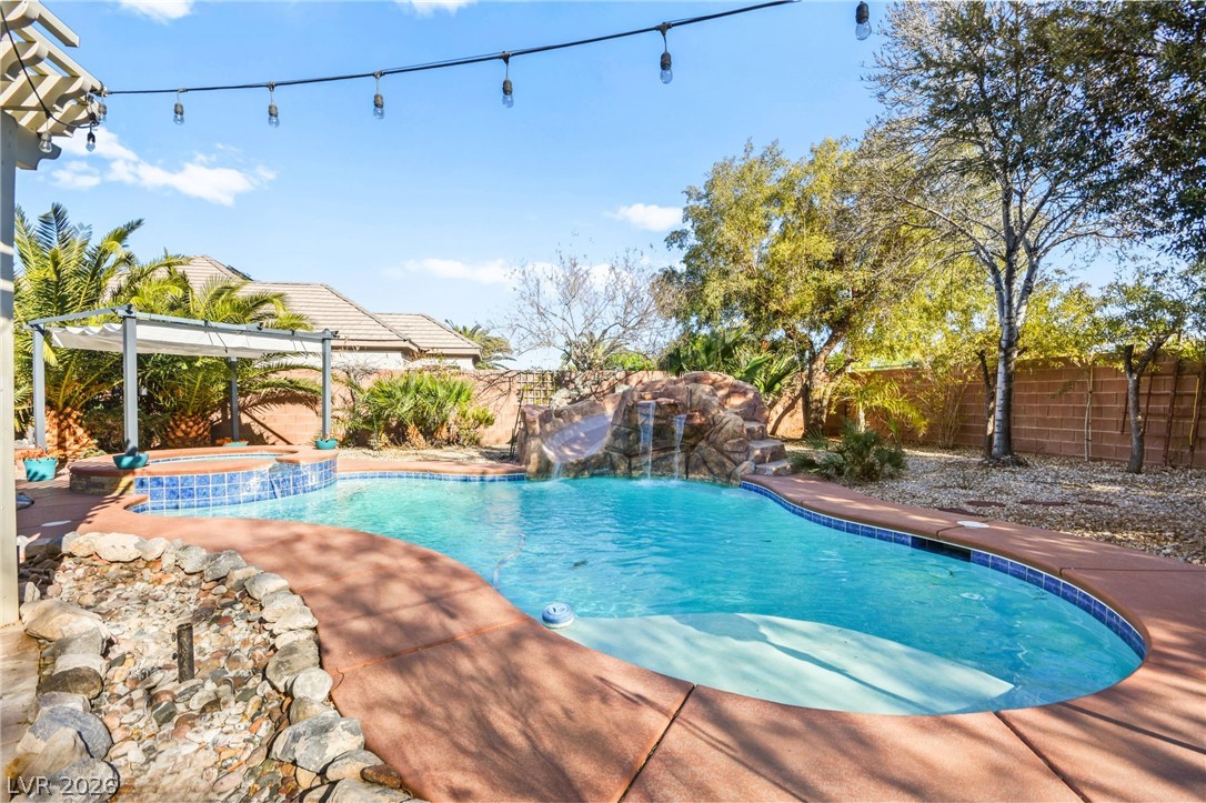 6907 May Basket Avenue