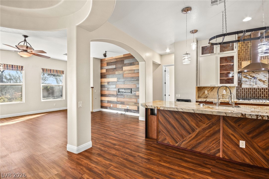 6907 May Basket Avenue