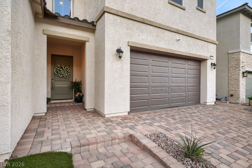 8984 Rolling Pietra Street