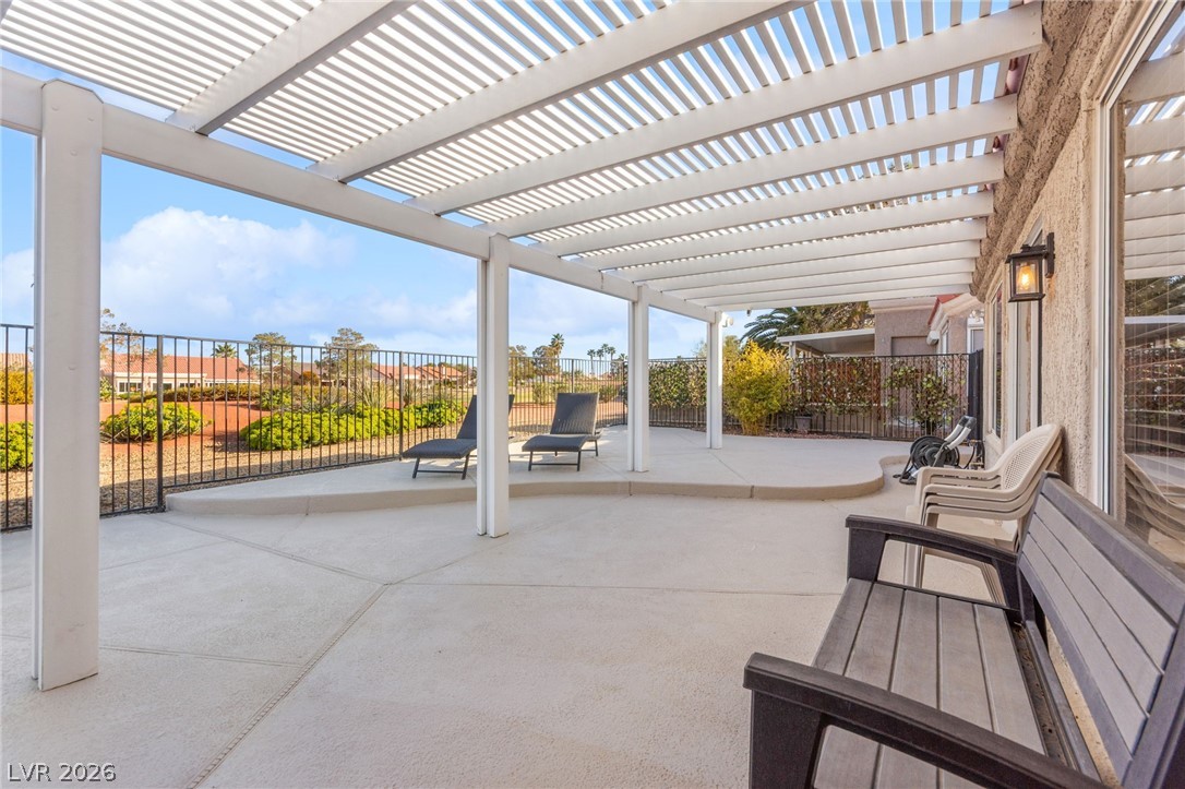 2900 Crown Ridge Drive