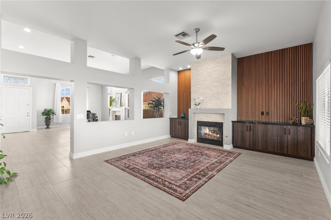 2900 Crown Ridge Drive