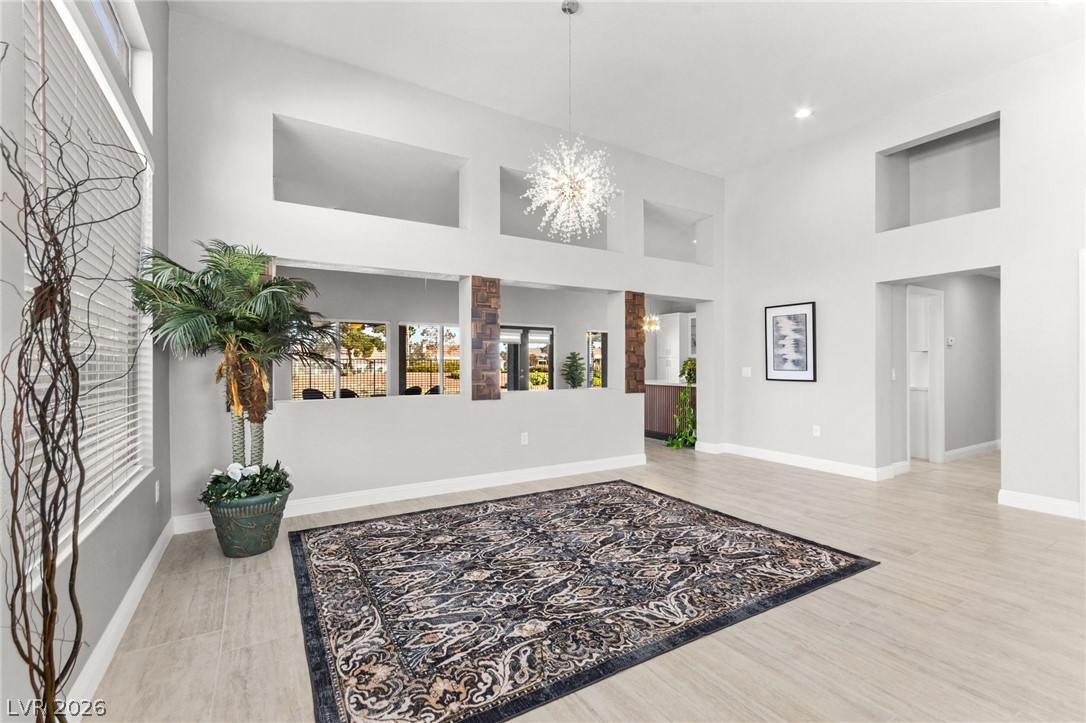 2900 Crown Ridge Drive