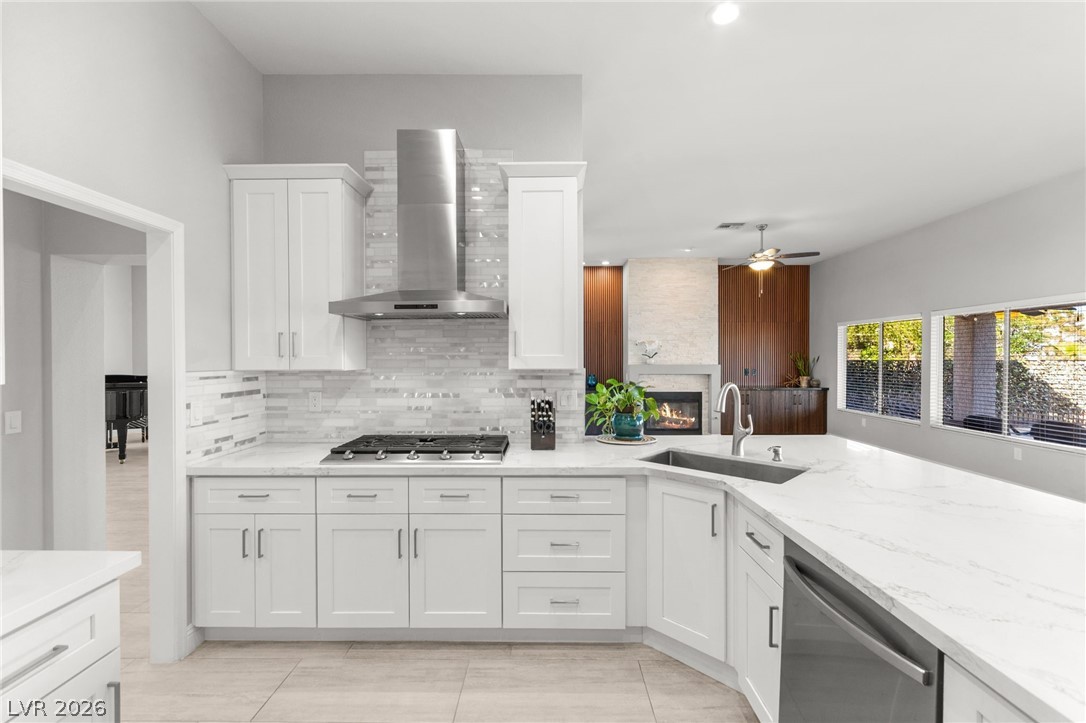 2900 Crown Ridge Drive