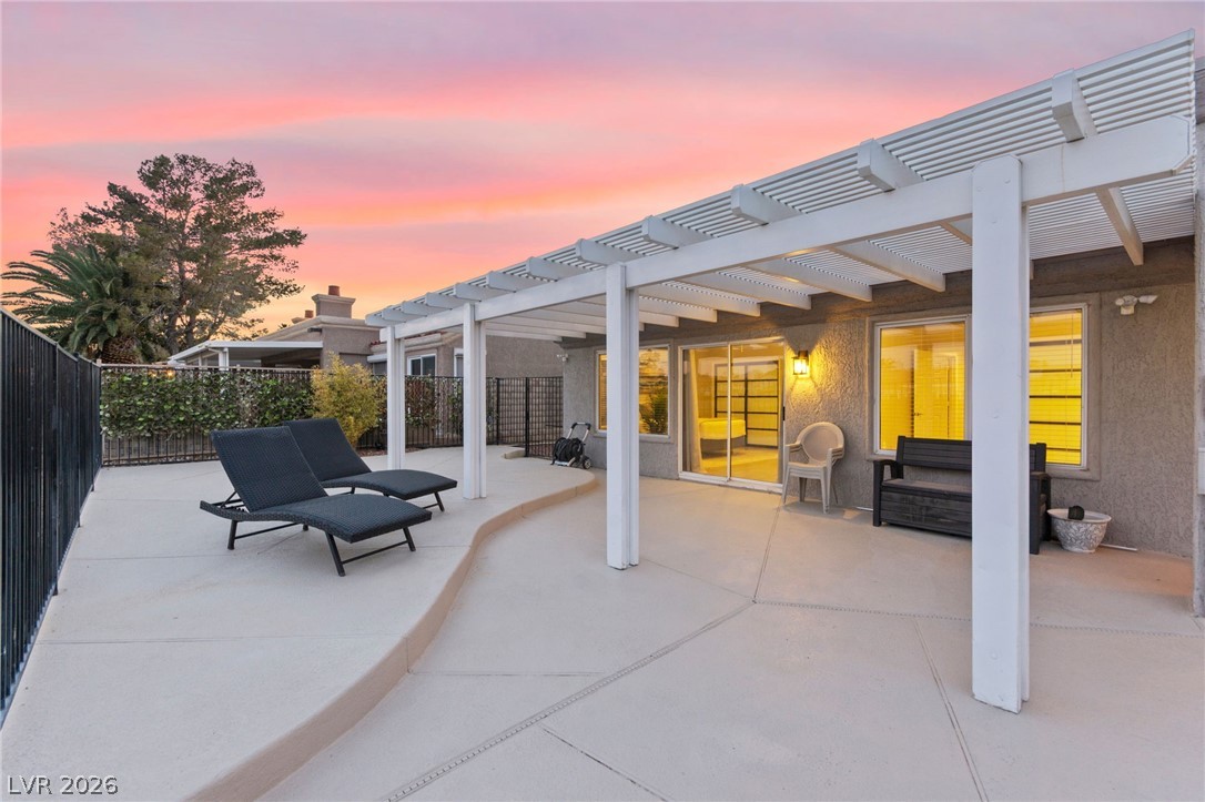 2900 Crown Ridge Drive