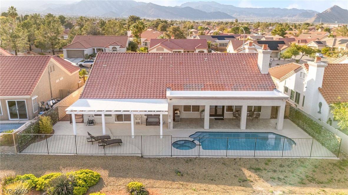 2900 Crown Ridge Drive