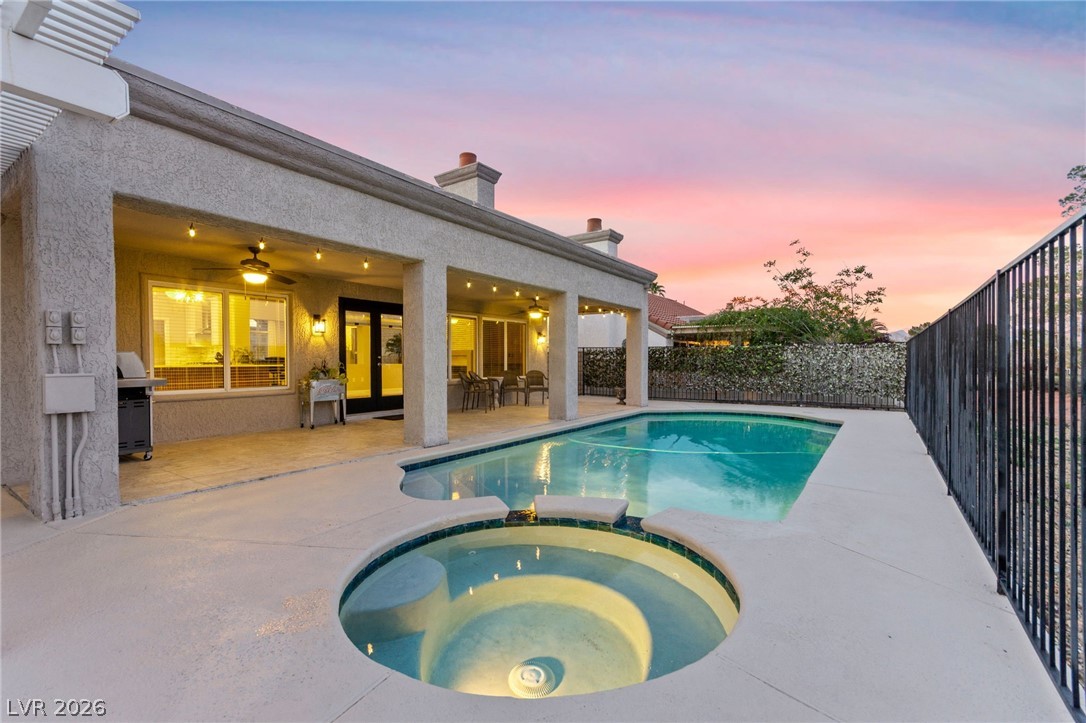 2900 Crown Ridge Drive