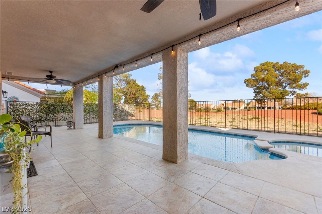 2900 Crown Ridge Drive