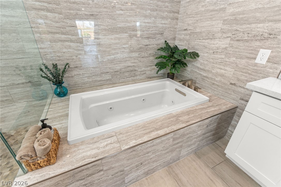 2900 Crown Ridge Drive