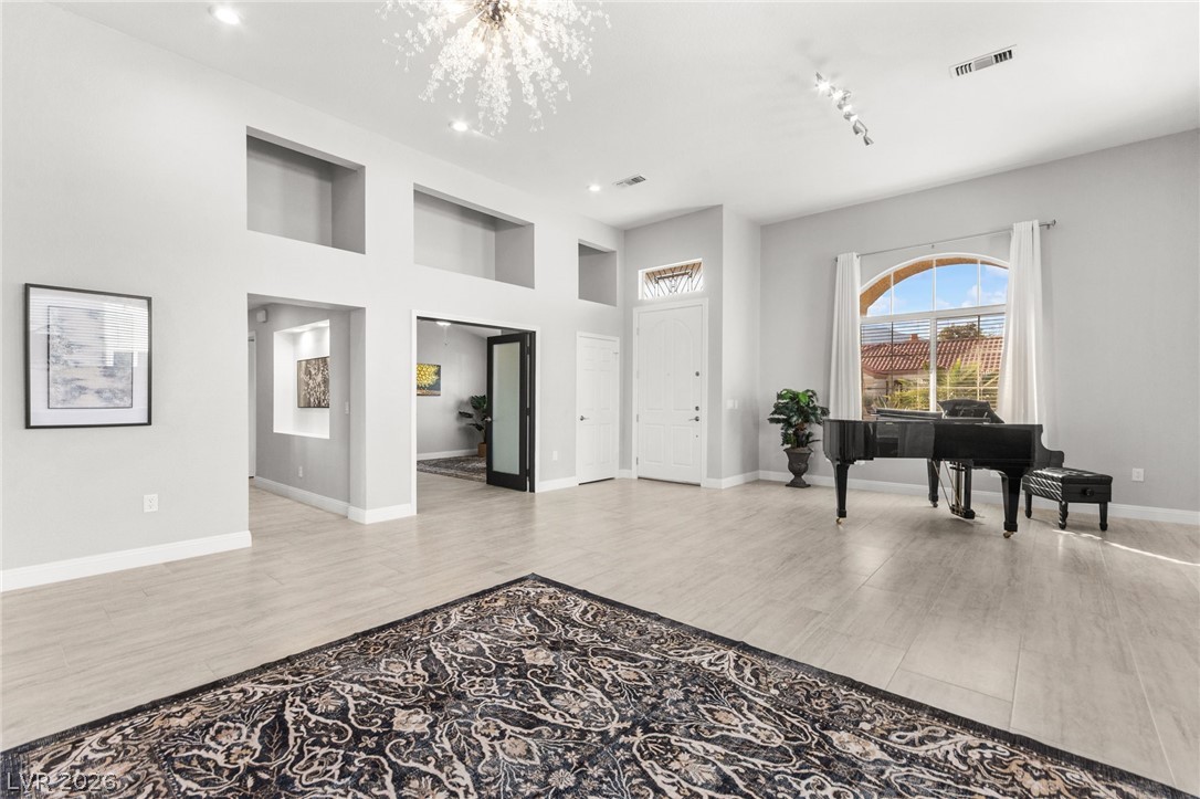 2900 Crown Ridge Drive