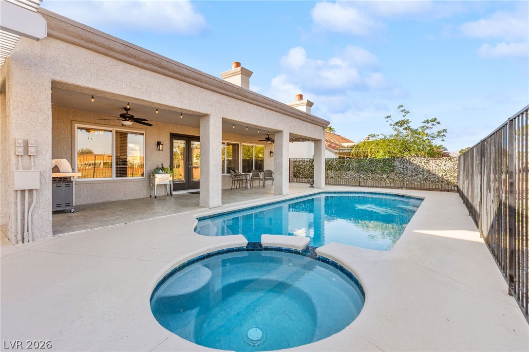 2900 Crown Ridge Drive