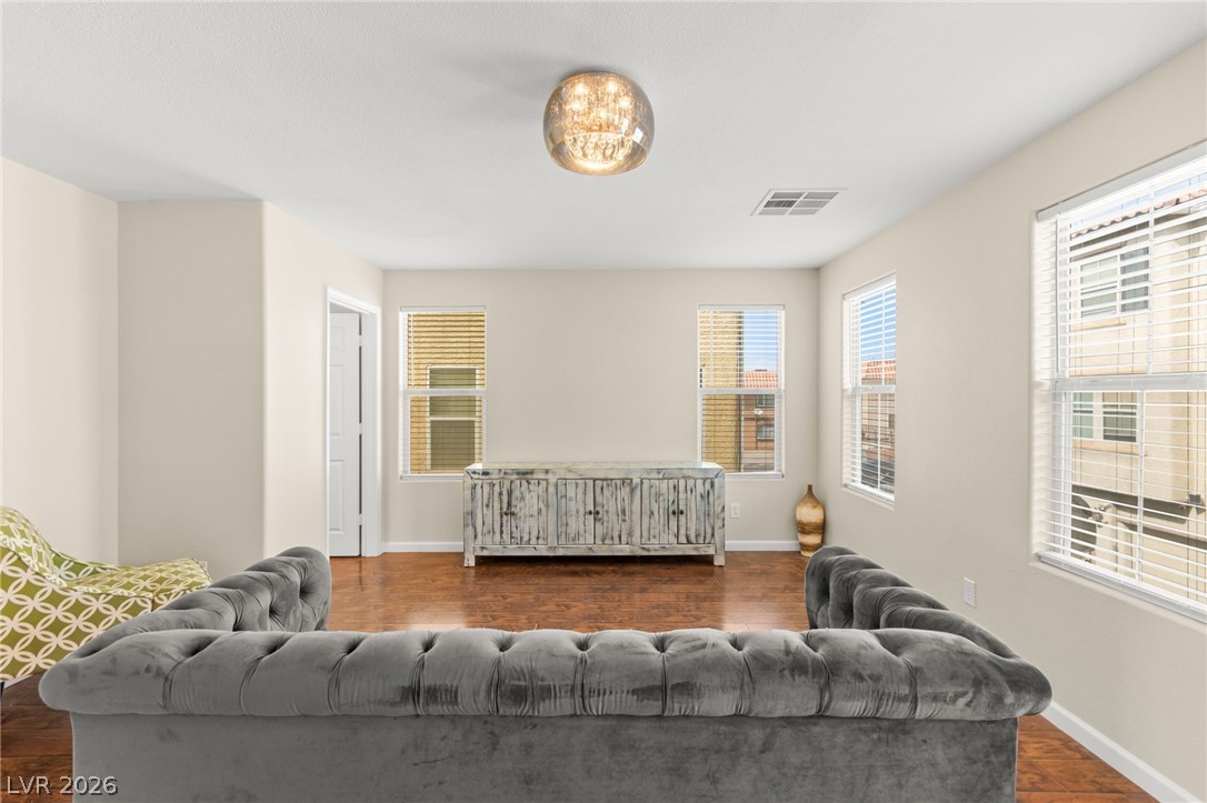 6984 Canary Ivy Way