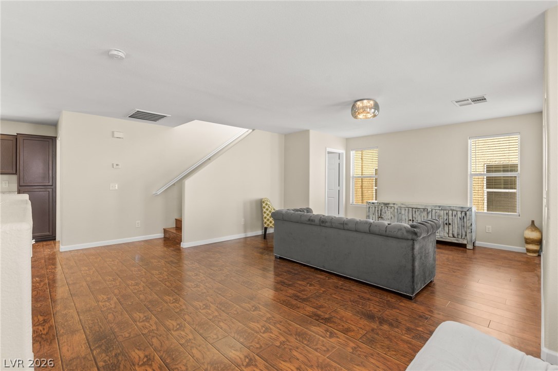 6984 Canary Ivy Way