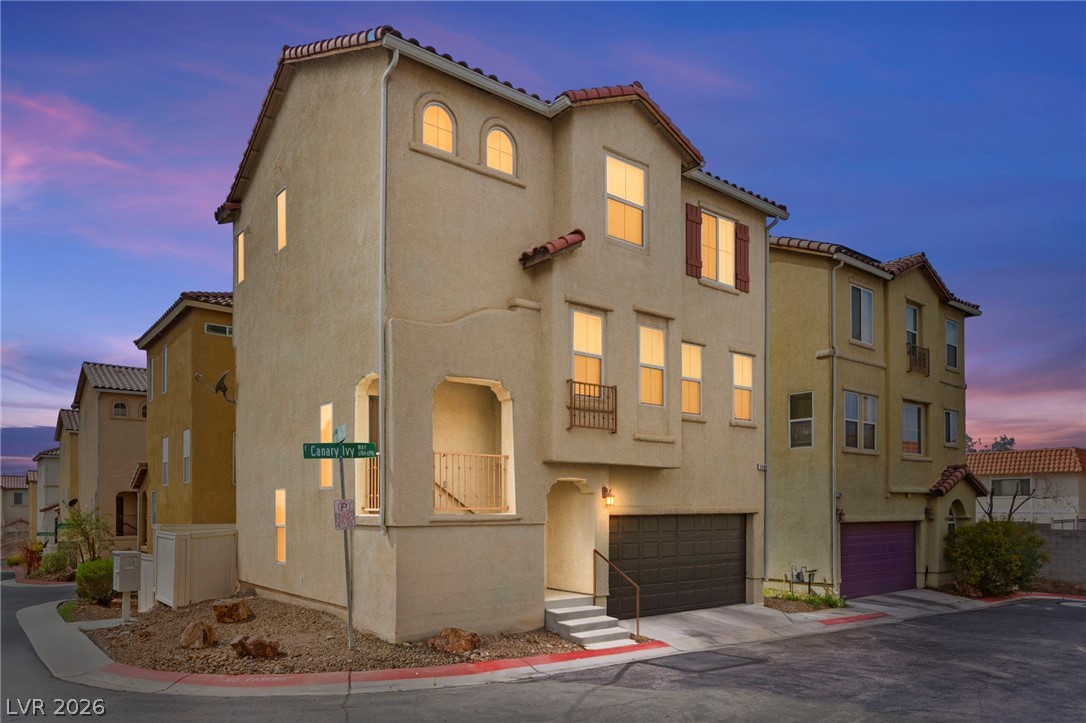 6984 Canary Ivy Way