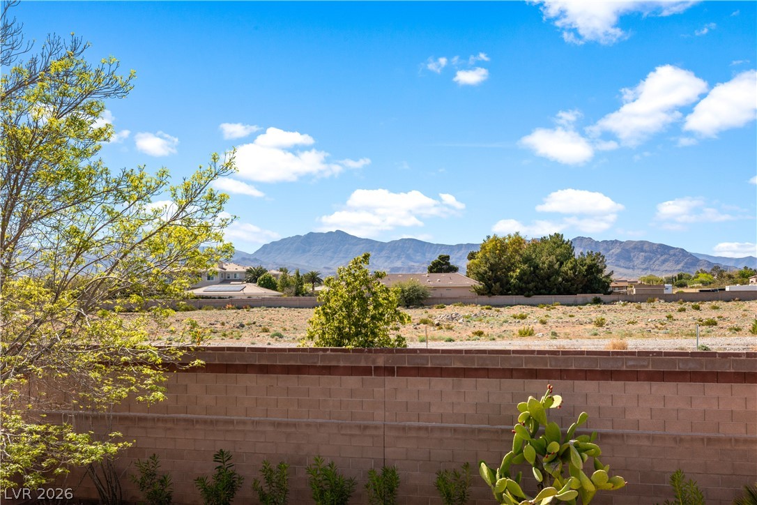 6855 Desert Island Street