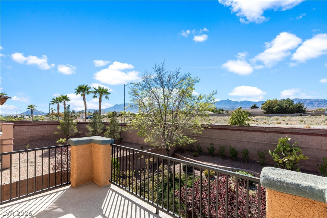 6855 Desert Island Street