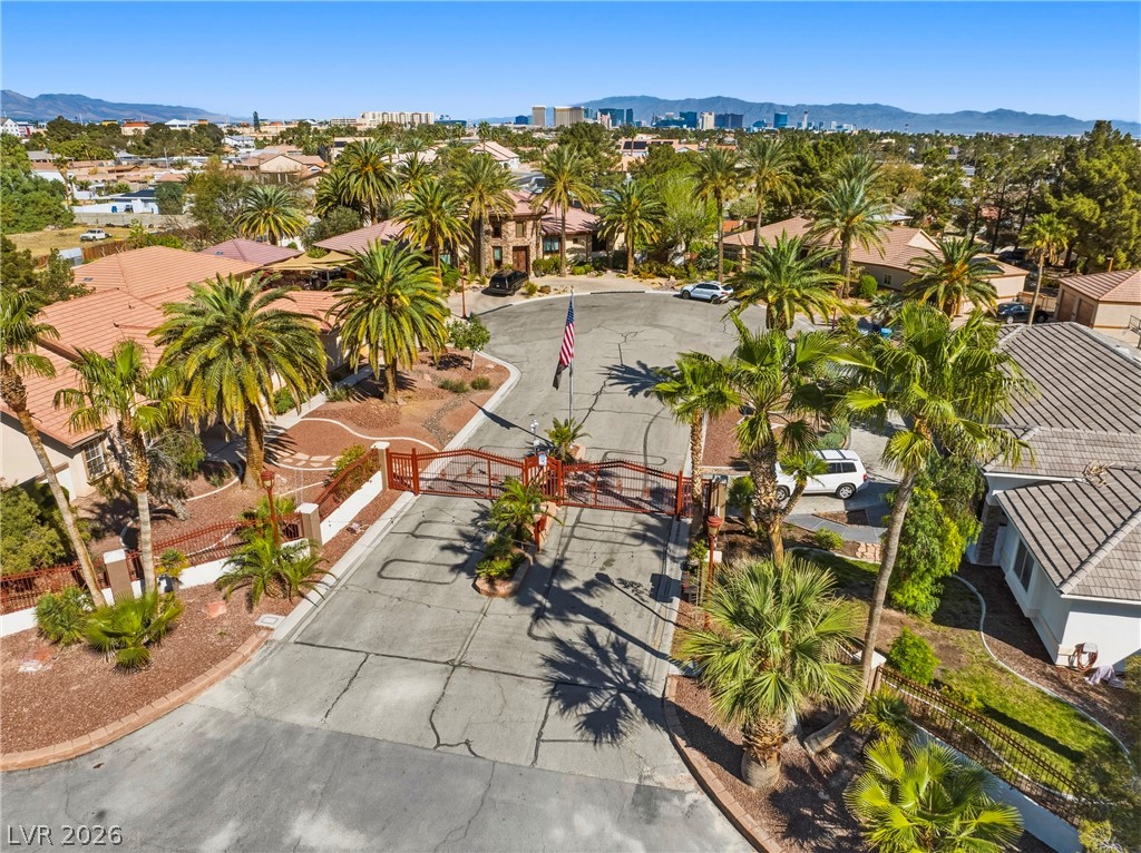 206 East Mesa Verde Lane