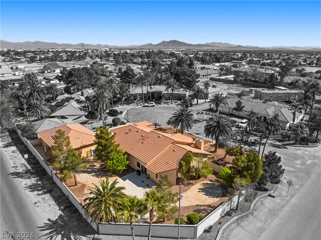 206 East Mesa Verde Lane