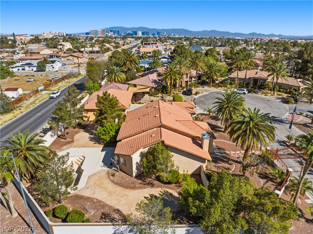 206 East Mesa Verde Lane
