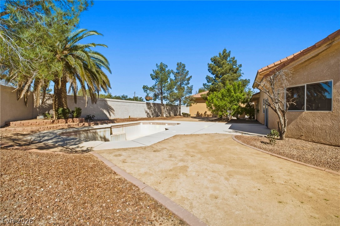 206 East Mesa Verde Lane