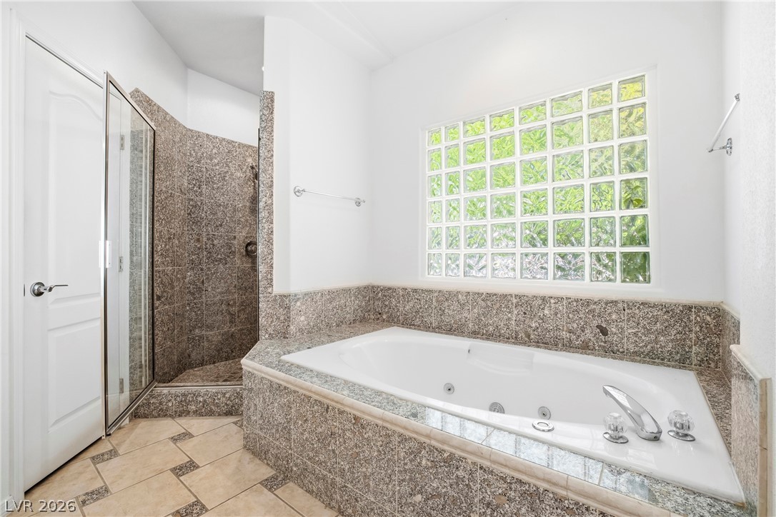 206 East Mesa Verde Lane