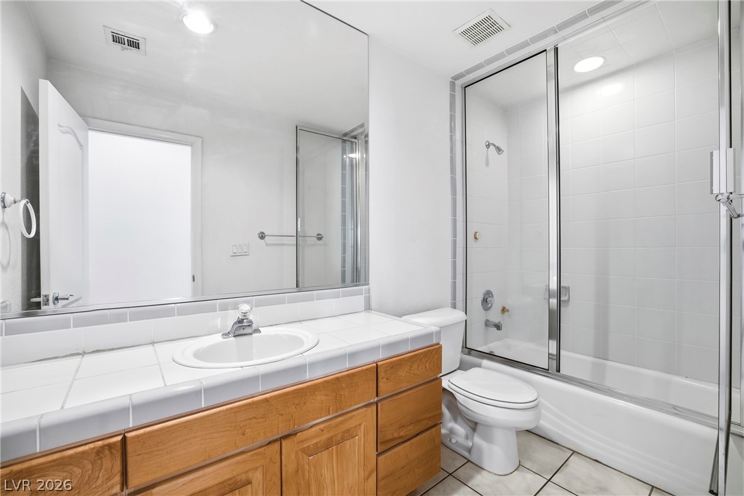 206 East Mesa Verde Lane