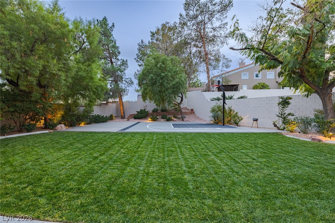 9901 Laurel Springs Avenue