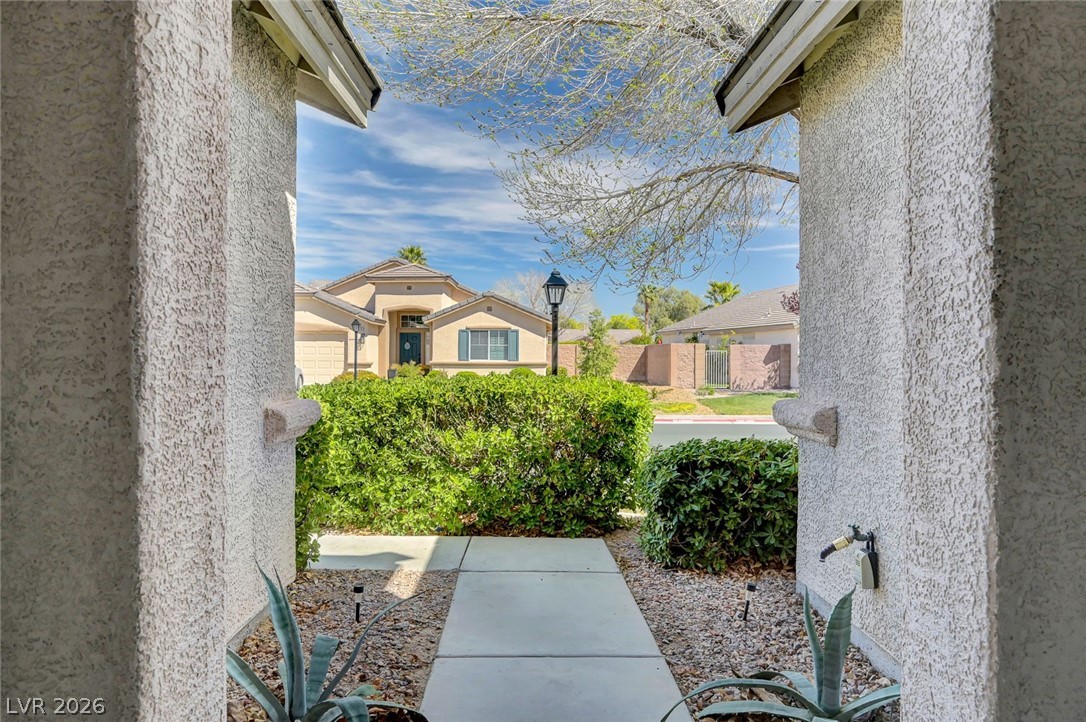7525 Evening Falls Drive