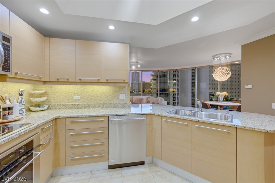 322 Karen Avenue 708