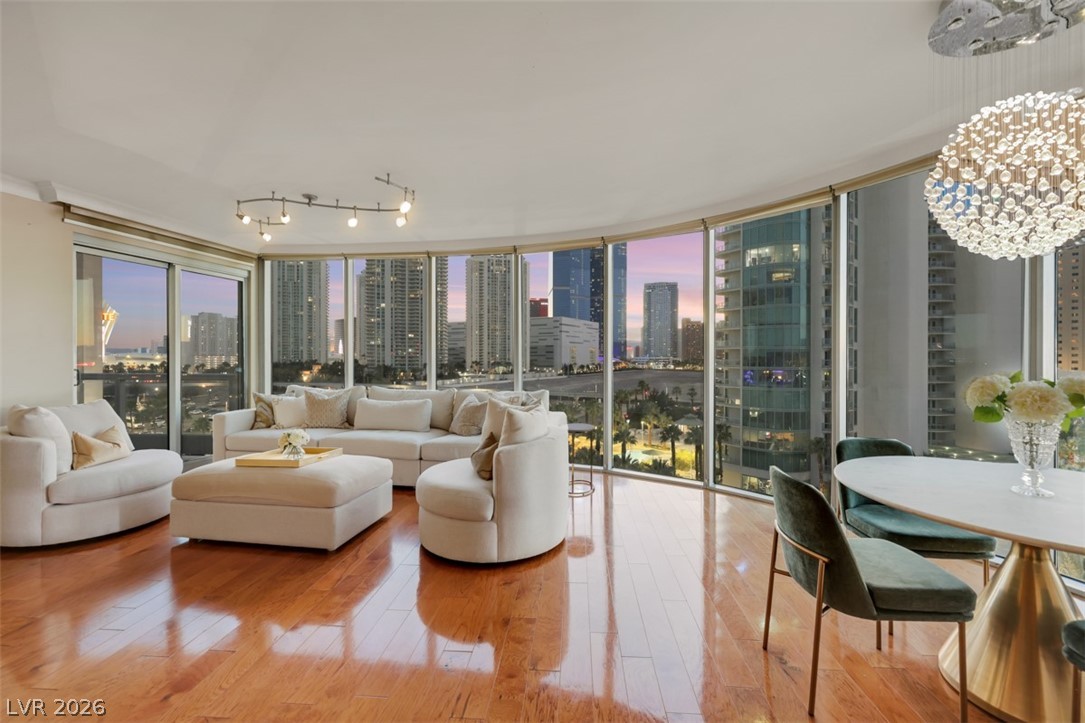 322 Karen Avenue 708