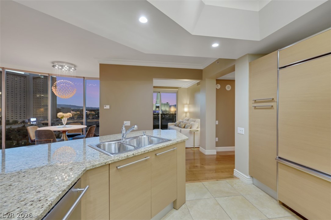 322 Karen Avenue 708