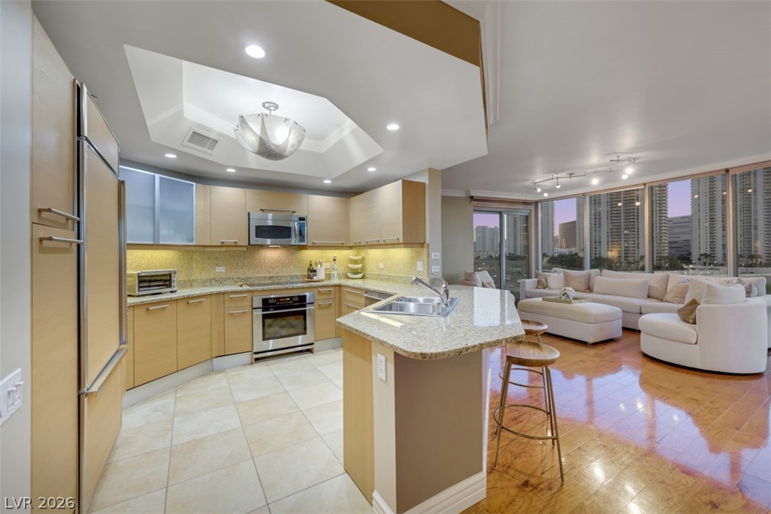 322 Karen Avenue 708