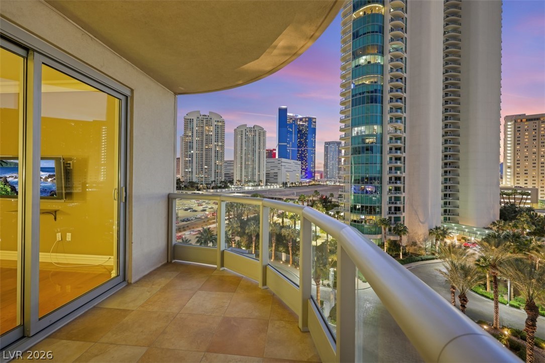 322 Karen Avenue 708