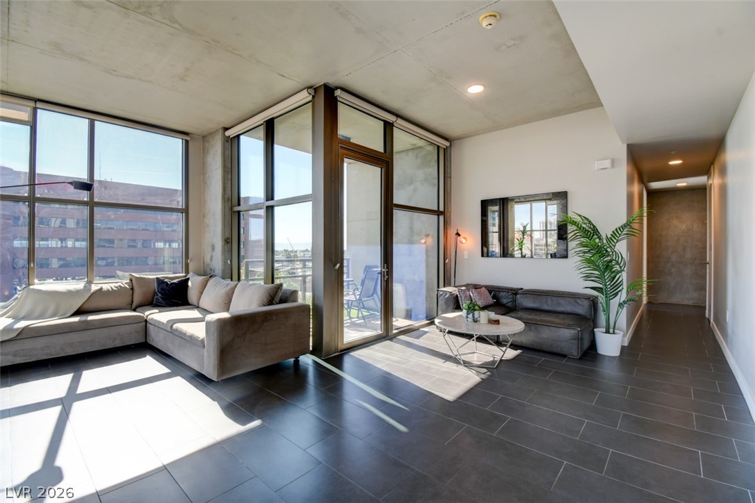 353 East Bonneville Avenue 575