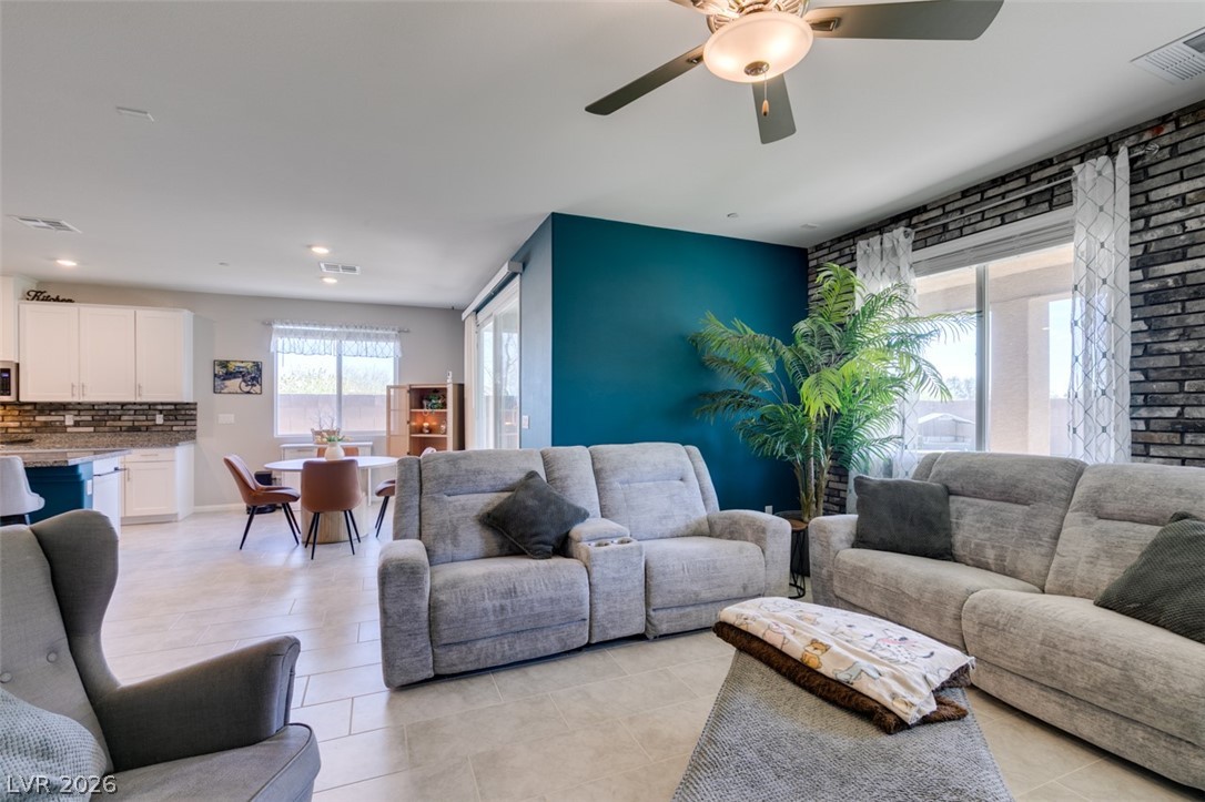 4049 Fossatello Avenue