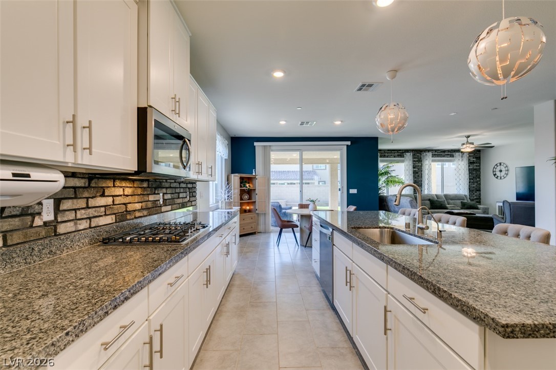 4049 Fossatello Avenue