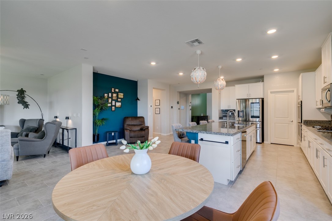 4049 Fossatello Avenue