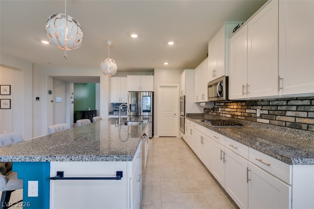 4049 Fossatello Avenue