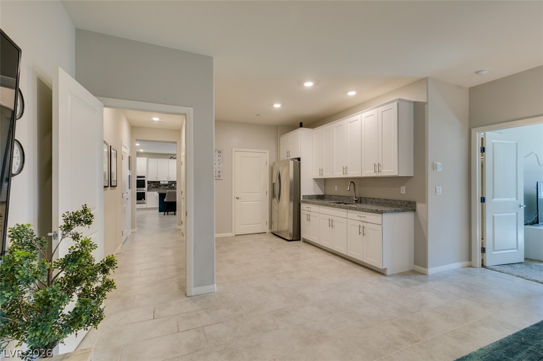 4049 Fossatello Avenue